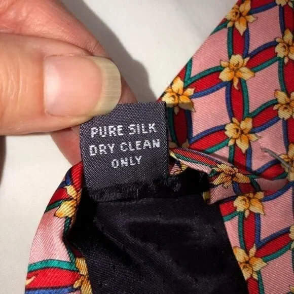 Mens Tie Vintage Pink Red Floral Silk Tie Handmade Singapore - Picture 4 of 8